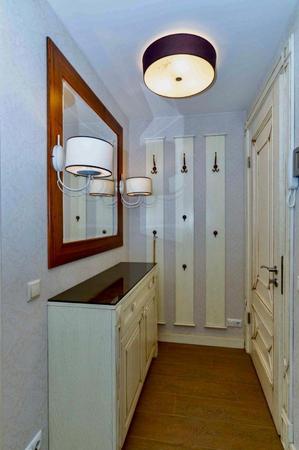 Cozy Studio Apartment In The Center Of Рига Экстерьер фото
