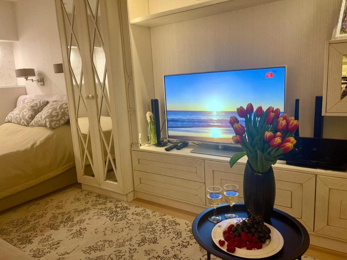 Cozy Studio Apartment In The Center Of Рига Экстерьер фото